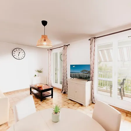 Special Couple & Famille - Lit Queen Size - Netflix - Climatisation - Terrasse Plein Sud - 2 Min Centre-Ville - 6 Min Mer - Parking Prive - Offre Speciale La Londe-les-Maures