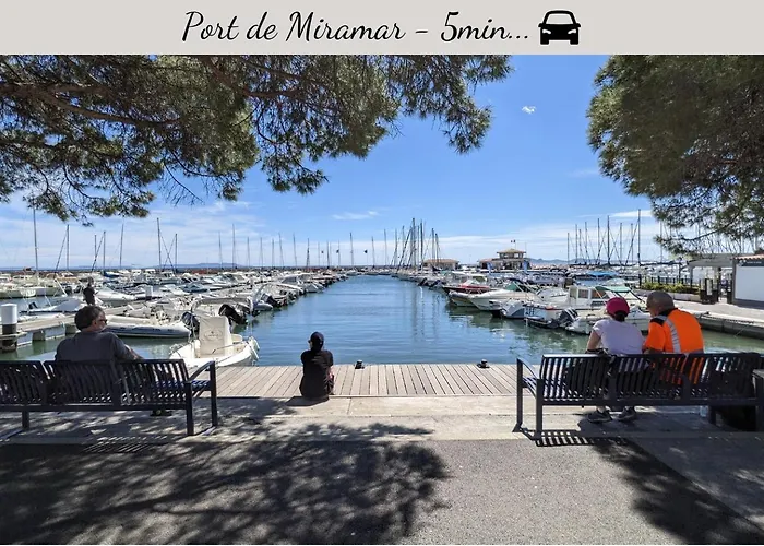 アパート Special Couple & Famille - Lit Queen Size - Netflix - Climatisation - Terrasse Plein Sud - 2 Min Centre-ville - 6 Min - Wifi 400 Mbits Parking Prive - Speciale ラ・ロンド・レ・モール